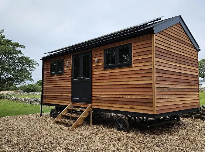 Woodland Shepherds Hut - \'Saga\'