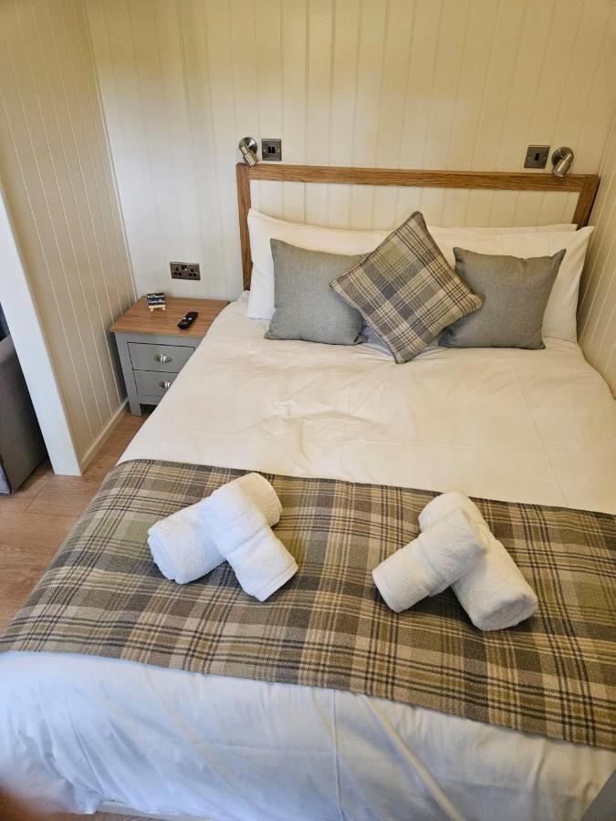 Lodge Woodland Shepherds Hut - 'saga'